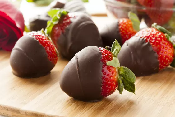 chocolatestrawberris.jpg